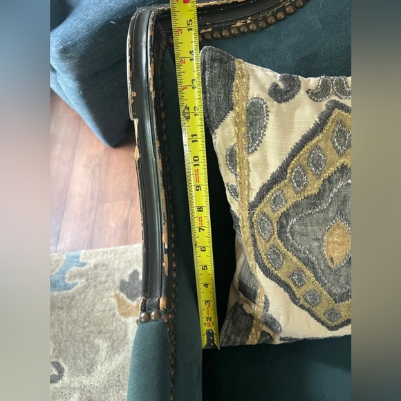 POTTERY BARN EMBELLISHED IKHAT PATTERN (2)24x14 decorative pillows - Picture 6 of 6